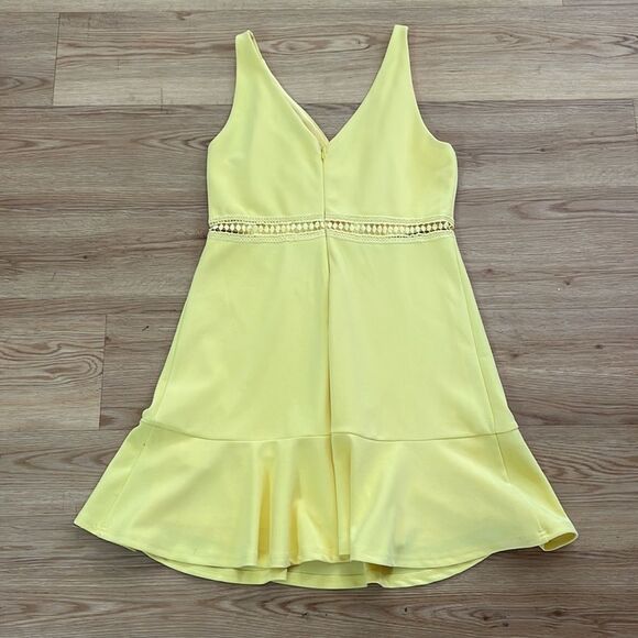 Lulus Yellow Fit and Flare Dress with Crochet Waist Size Large - Picture 8 of 9